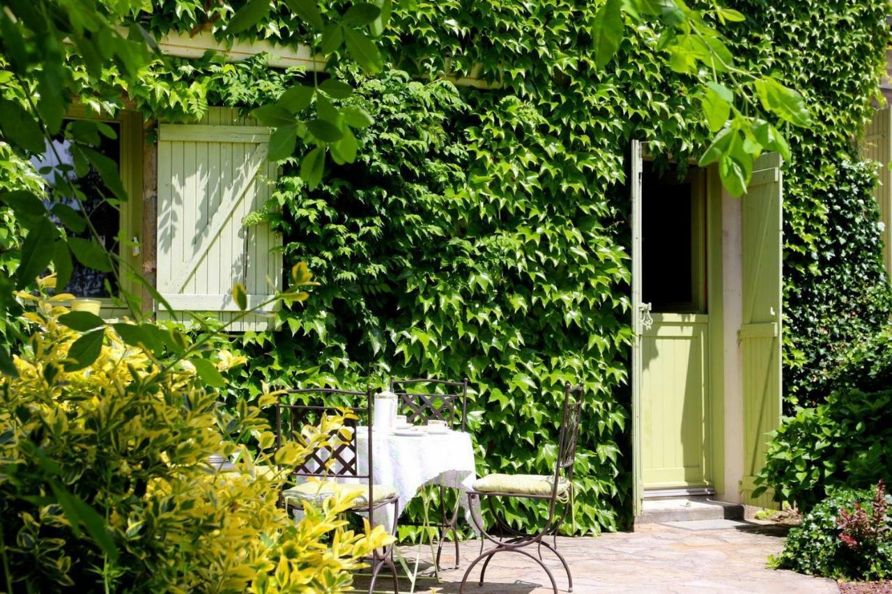 Bed and Breakfast Chez Claire Chamborand Exterior foto
